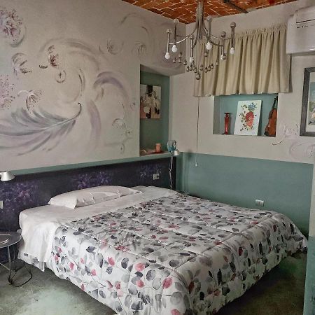 Cortiletto D'Alba Camere Con Ristorante المظهر الخارجي الصورة